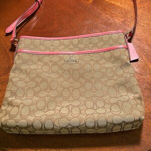 Coach cross body. Excellent condition